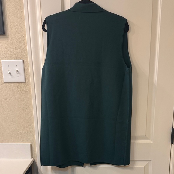 Aleeza Paris Green long Vest - Picture 5 of 5